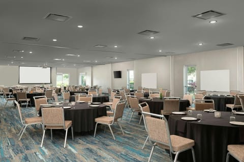 Aloft DFW Airport North Hotel in Coppell