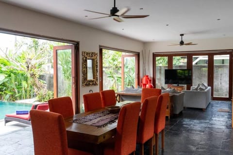 Enchanting Canggu Villa Hotel in North Kuta