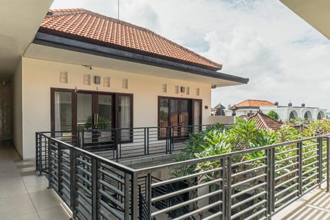 Azalea Homestay & Villa Hotel in North Kuta