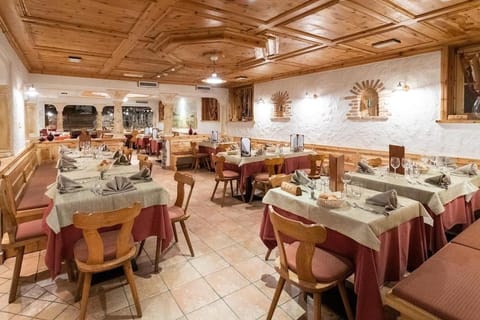 Hotel Helvetia Hotel in Canton of Grisons