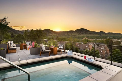 Moxy Boulder University Hotel in Boulder