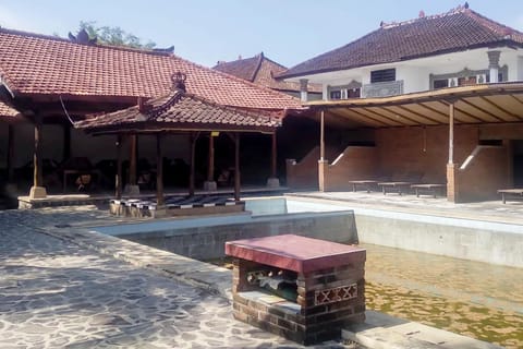 Guest House Surya Ayu Permai Buleleng Mitra RedDoorz Hotel in Buleleng