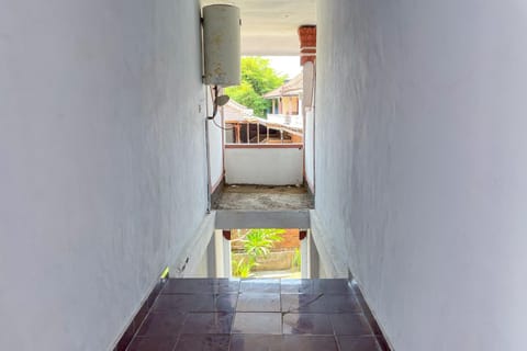 Guest House Surya Ayu Permai Buleleng Mitra RedDoorz Hotel in Buleleng