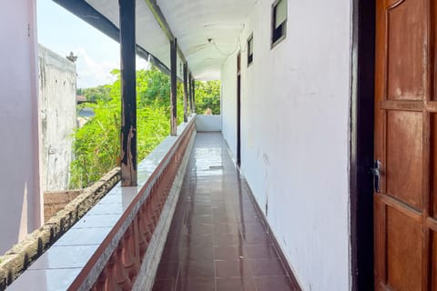 Guest House Surya Ayu Permai Buleleng Mitra RedDoorz Hotel in Buleleng