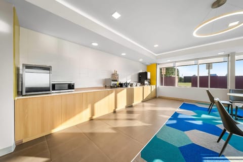 Microtel Inn & Suites by Wyndham Prattville Montgomery  Hotel in Millbrook