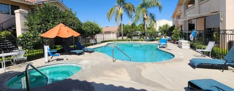 Formosa Inn Hotel in Fresno