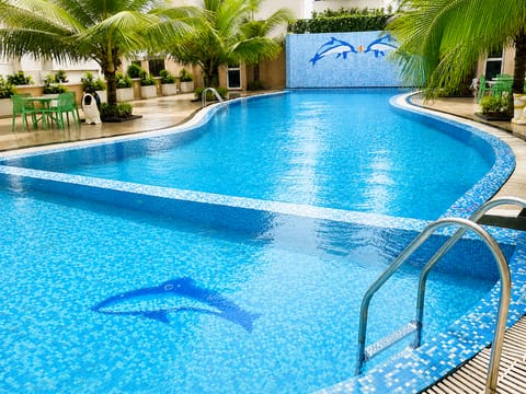 Private pool