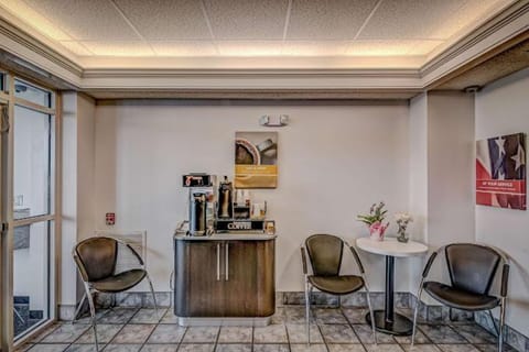 Econo Lodge Menomonie Hotel in Menomonie