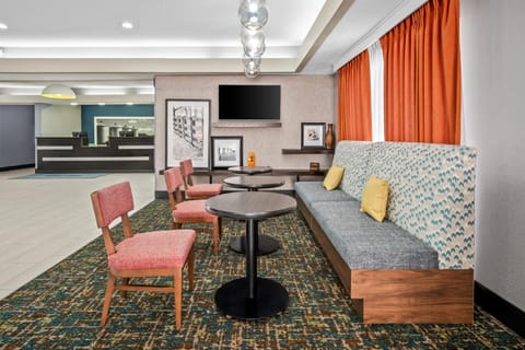 Hampton Inn Bloomington-West Hotel in Bloomington