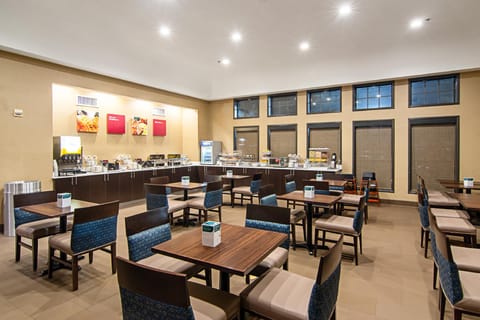 Comfort Suites NW Dallas Near Love Field Hotel in Irving