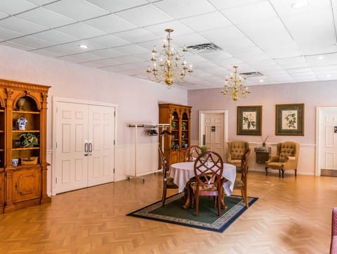 Quality Inn Creekside - Downtown Gatlinburg Hotel in Gatlinburg