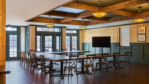 The Cadillac House Lexington, Tapestry Collection by Hilton Hotel in Lexington