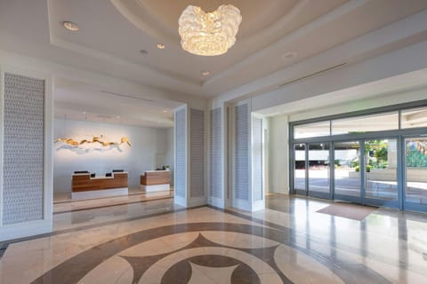 Grand Bay Hotel San Francisco Hotel in Redwood Shores