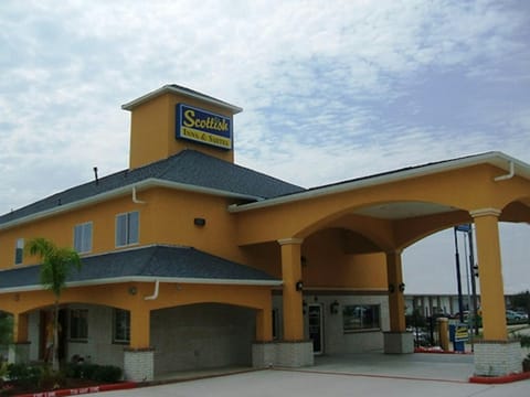 Scottish Inns and Suites Timbercreek Hotel in Addicks