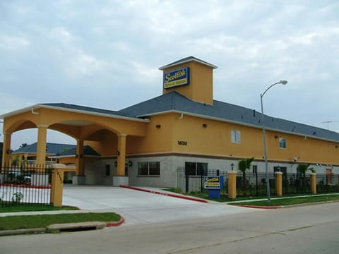 Scottish Inns and Suites Timbercreek Hotel in Addicks