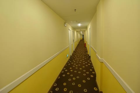 Home Inn Beijing Dinghui Bridge Wuluju Metro Station Hotel in Beijing