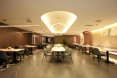 Home Inn Plus Beijing Universal Resort Songzhuang Hotel in Tianjin