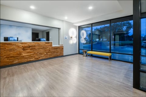 ECHO Suites Extended Stay by Wyndham Nashville/ Gallatin Hotel in Gallatin