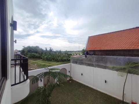 Villa Mandapa Kedungu Hotel in Kediri