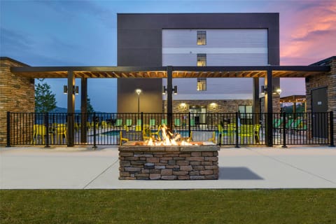 Home2 Suites by Hilton Guntersville Hotel in Guntersville Lake