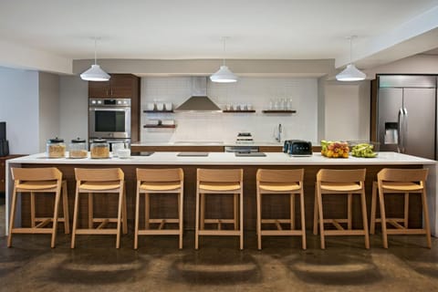 Element Detroit at the Metropolitan Hotel in Windsor