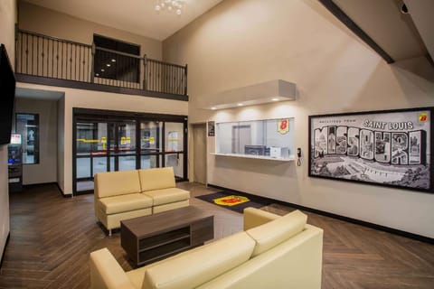 Super 8 by Wyndham St. Louis North Hotel in Saint Louis
