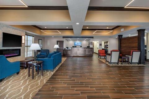 Comfort Inn & Suites Cedar Rapids CID Eastern Iowa Airport Hotel in Cedar Rapids