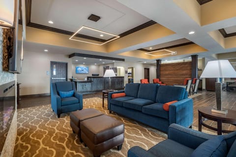 Comfort Inn & Suites Cedar Rapids CID Eastern Iowa Airport Hotel in Cedar Rapids