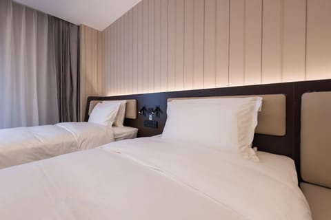 Hanting Hotel Tianjin University of Technology and Education Hotel in Tianjin