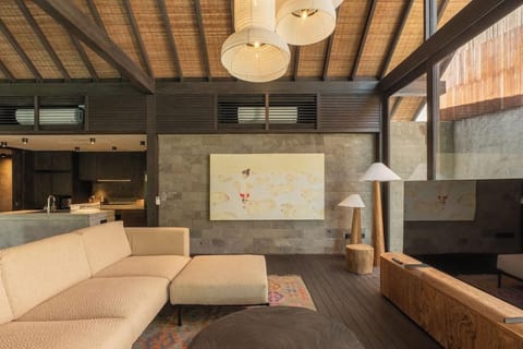 Rumah Lituhayu Resort in Kediri