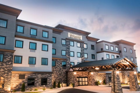 Staybridge Suites By Holiday Inn Wisconsin Dells - Lake Delton By IHG Hotel in Lake Delton