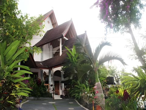 Puri Eling Blimbingsari Hotel Hotel in Bali