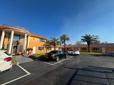 Super Inn By Oyo Daytona Beach Near Airport Motel in South Daytona