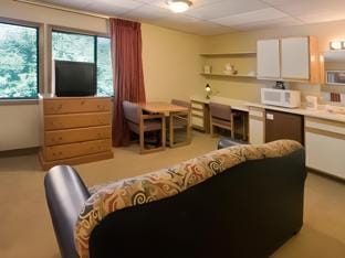 Boulder Twin Lakes Inn Hotel in Boulder