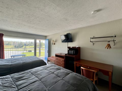 Volunteer Inn at Church Hill Inn in Cherokee Reservoir