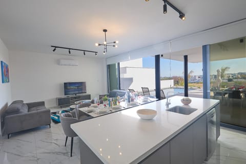 Protaras Aqua Pearl Villa AQ12 Resort in Protaras