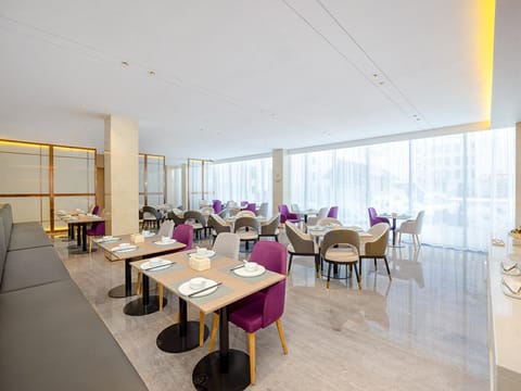 Lavande Hotel Tianjin Wuqing Jingqing Automobile Industrial Park Hotel in Tianjin