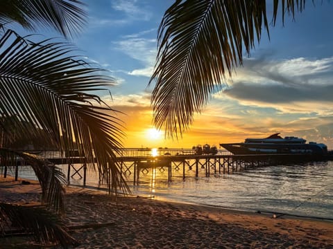 Hike Time Koh Tao Hostel Capsule hotel in Ko Tao