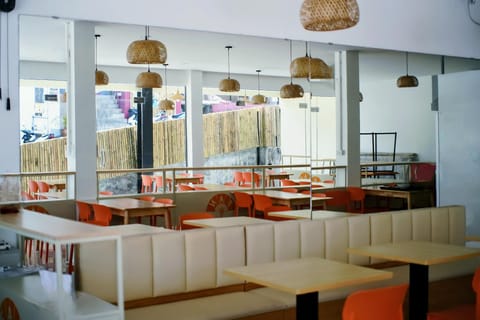 Hike Time Koh Tao Hostel Capsule hotel in Ko Tao