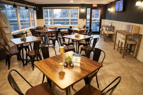 Harbor Winds Hotel Hotel in Sheboygan