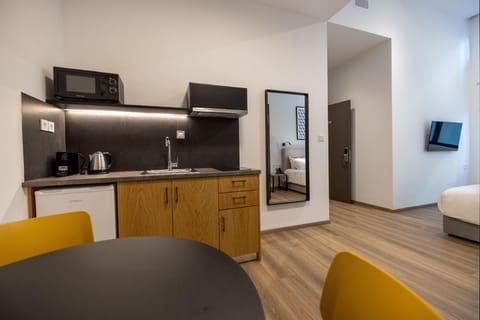 Earos Urban Living Hotel in Kallithea