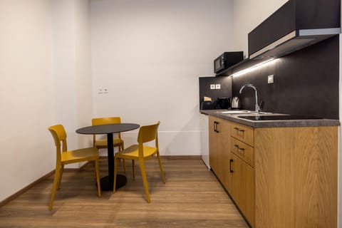 Earos Urban Living Hotel in Kallithea