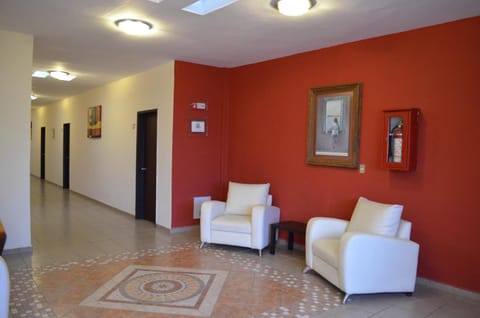 Shared lounge/TV area