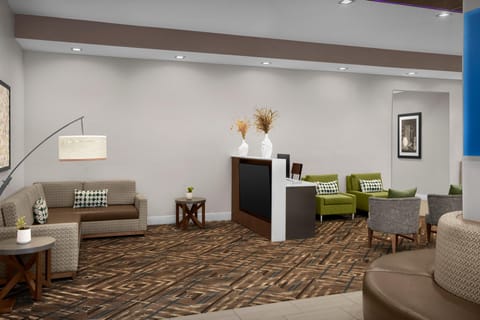 Holiday Inn Express and Suites Birmingham - Homewood By IHG Hotel in Homewood