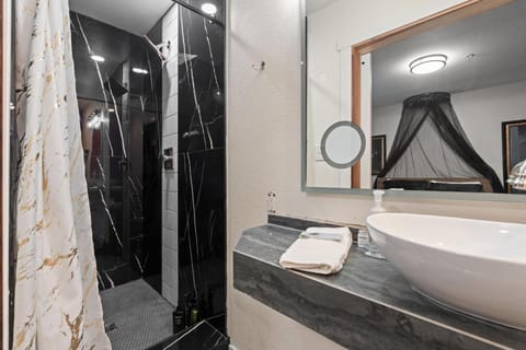 Library INN Hotel in Lava Hot Springs