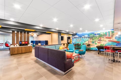 Tru by Hilton Pensacola I-10 North Davis Highway Hotel in Pensacola