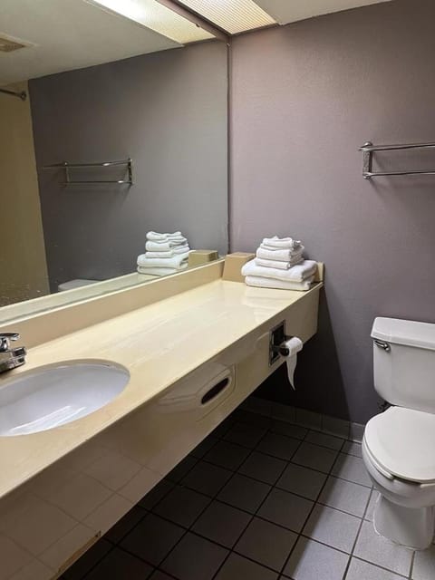 Lawrenceville Inn Motel in Lawrenceville