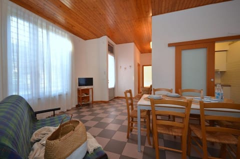 Bright and airy villa with garden view Resort in Bibione