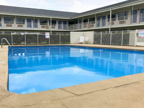 Motel 6 Anniston, AL Hotel in Anniston