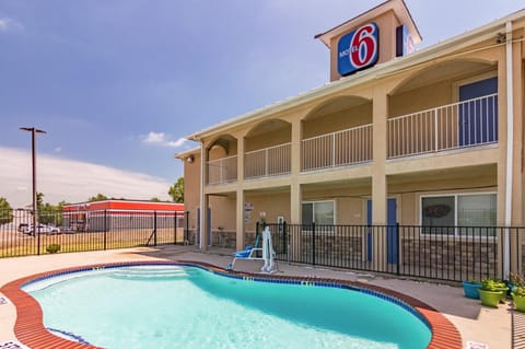 Motel 6 Azle, TX Hotel in Fort Worth